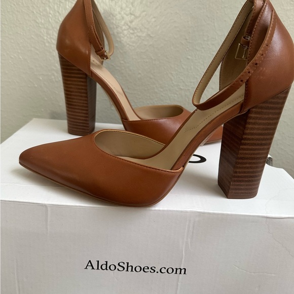 Aldo Women's Brown Block Heel Pumps - Picture 1 of 6